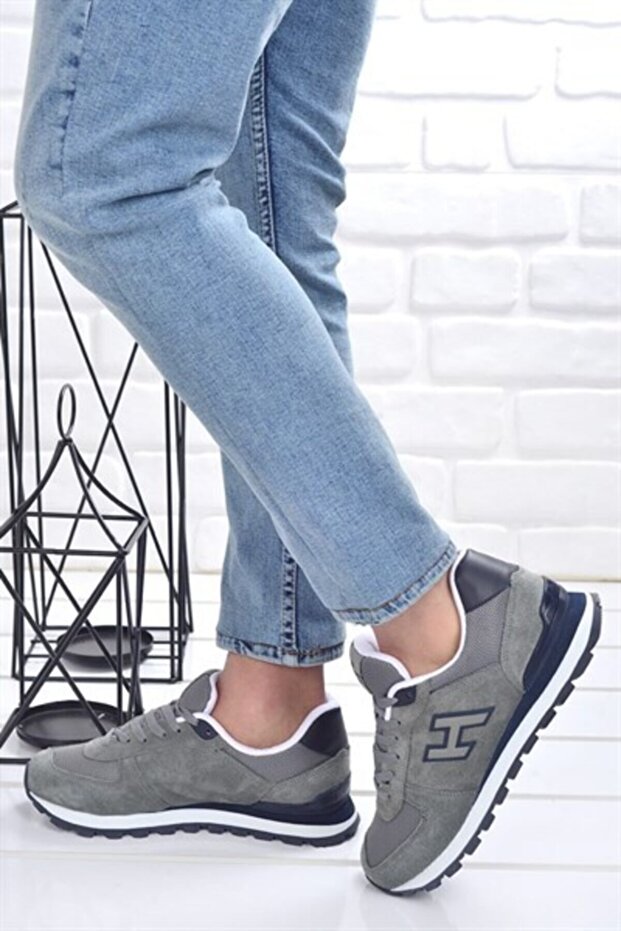 19250 Unisex Gray Daily Sports Shoes