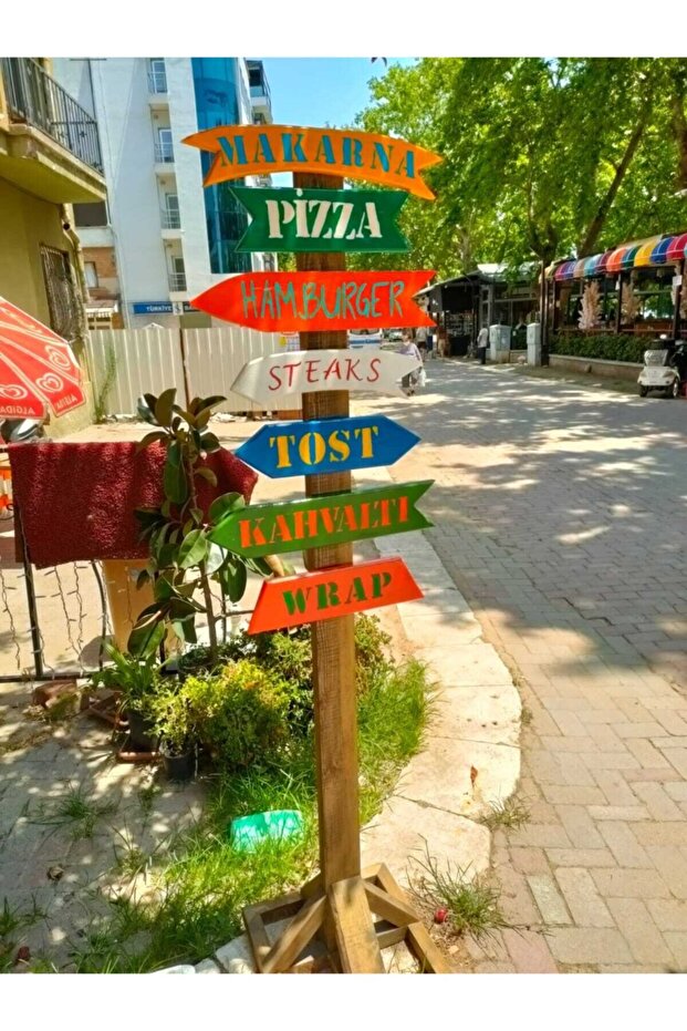 Ahşap Yön Tabelası - 1