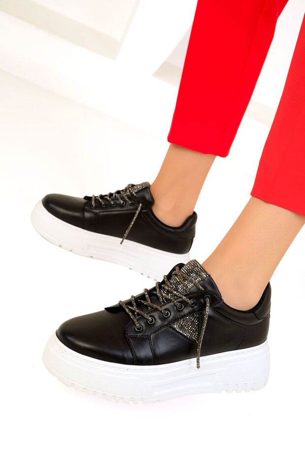 Schwarzer Damen-Sneaker 19460 - 3