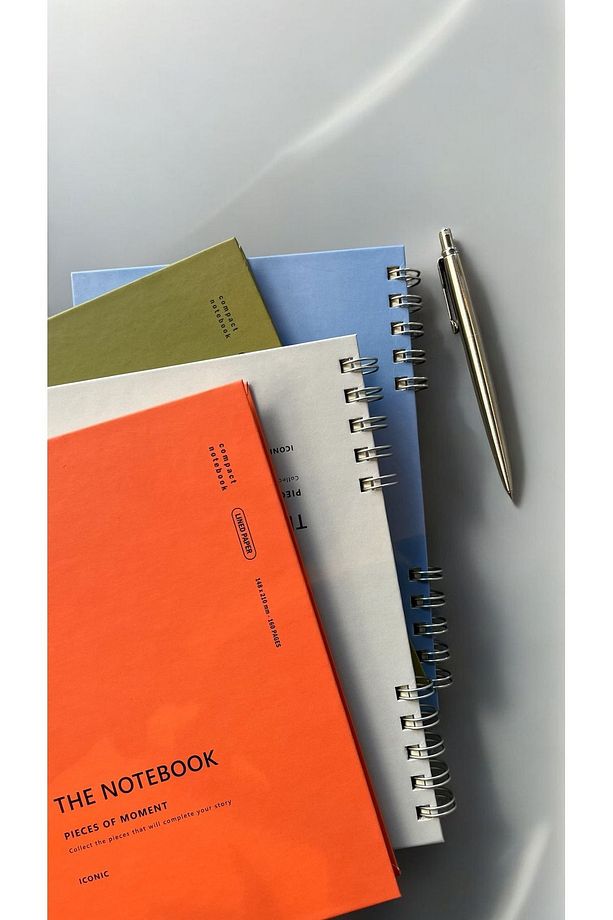 The Notebook Serisi Spiralli 80 Yaprak Çizgisiz A5 Defter (PLACID BLUE KAPAK) - 6