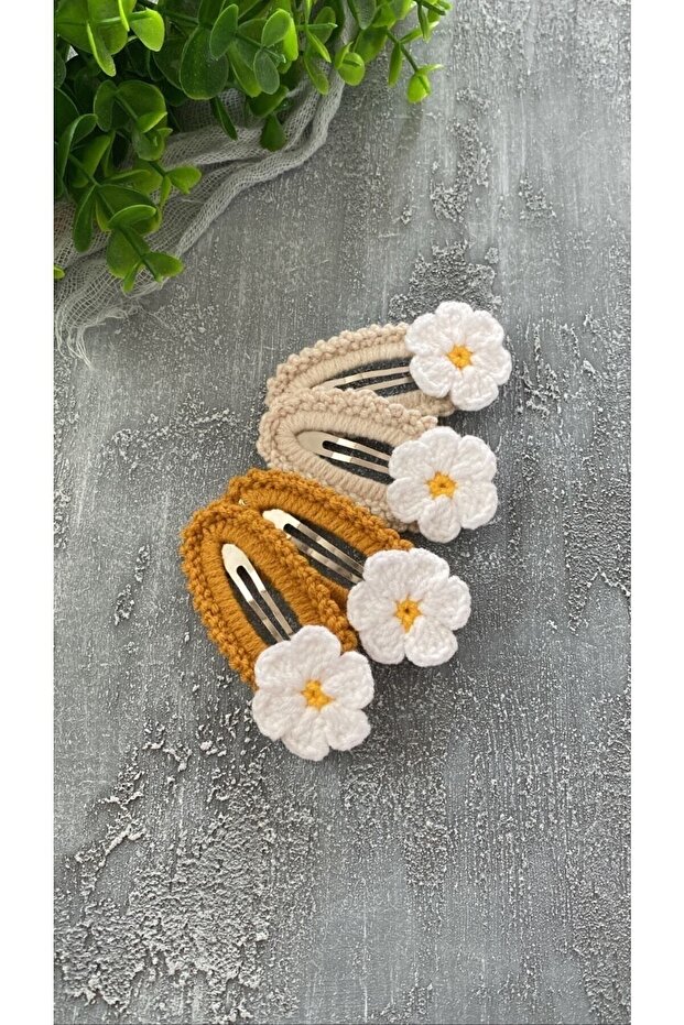 Baby Girl 4-Piece Knitted Snap Buckle