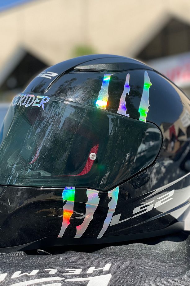 Kask için Dekoratif Hologramlı Pençe İzi Sticker Etiket 20CMx6CM (1 Adet) - 1
