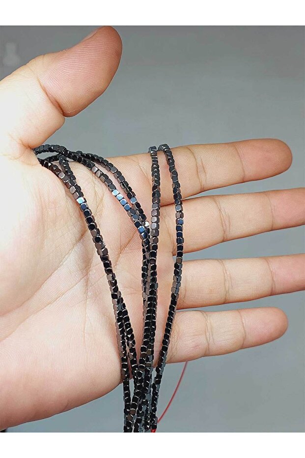 طول 9 سم على شكل مكعب من حجر الهيماتيت 2 مم - (52440)
