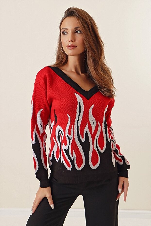 سترة بنمط اللهب برقبة على شكل حرف V - 1