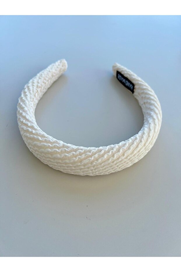 Kırık Beyaz Örme Taç - 1