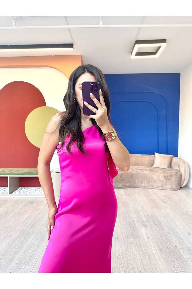 Pembe Tek Kol Detaylı Saten Elbise - 4