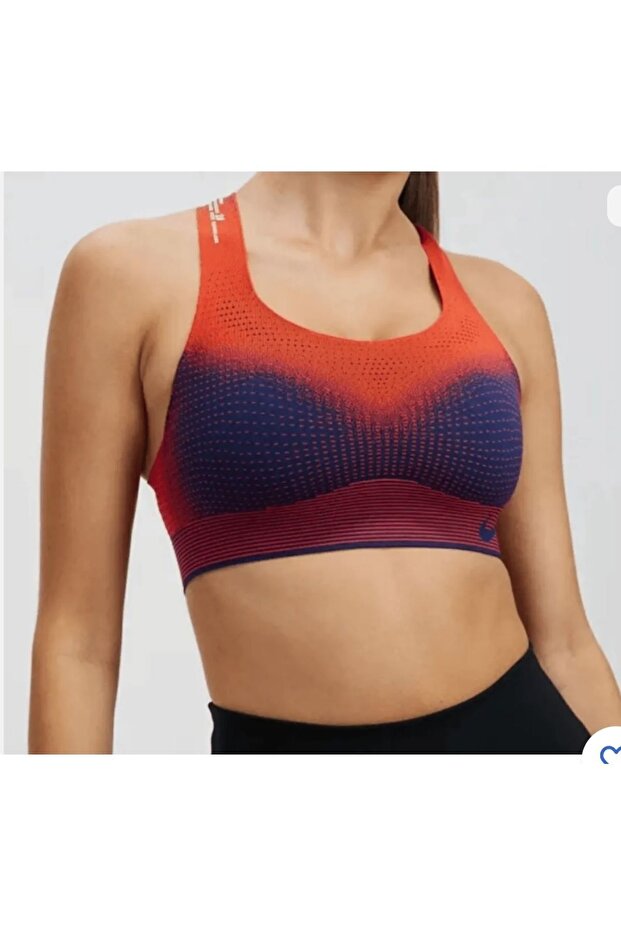 Flyknit Swoosh - دعامة تدريب نسائية عالية الدعم