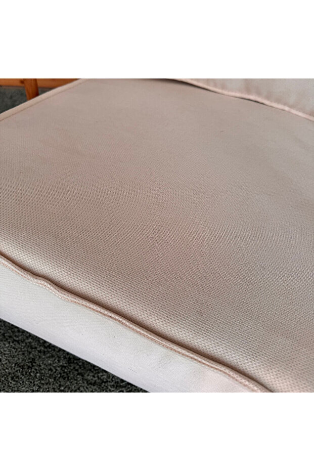 Sallanan Beyaz Koltuk - 2