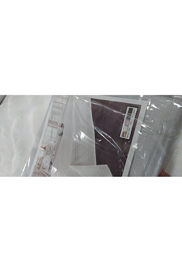 مفرش طاولة باللون الرمادي - 6