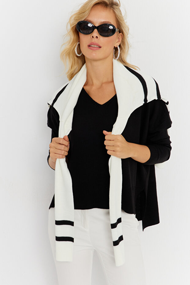 Women's Black Short-Front Knit Sweater Yi̇l551
