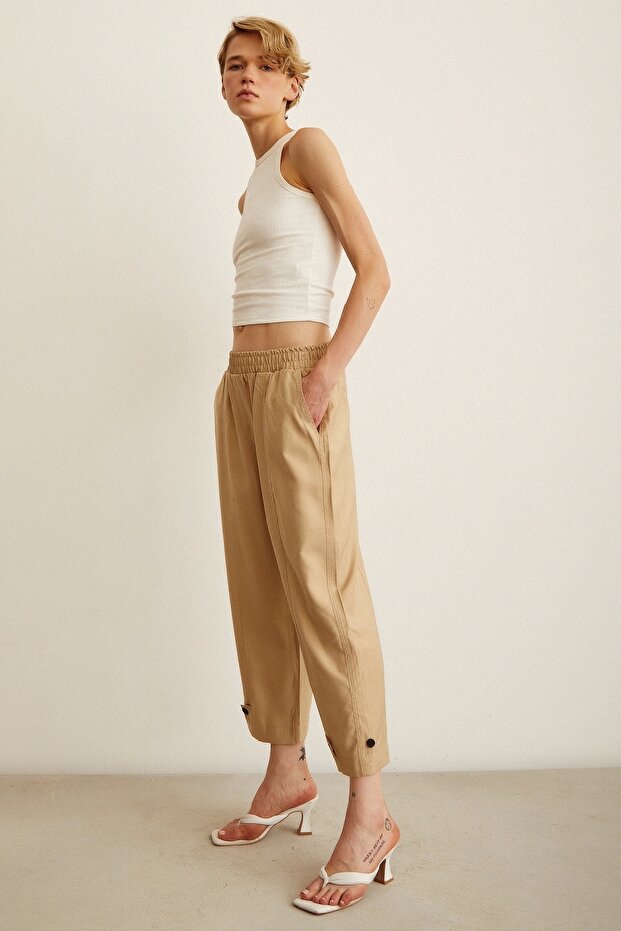 Elastične ležerne pantalone - 4