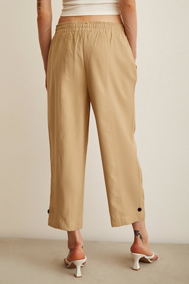 Elastične ležerne pantalone - 6