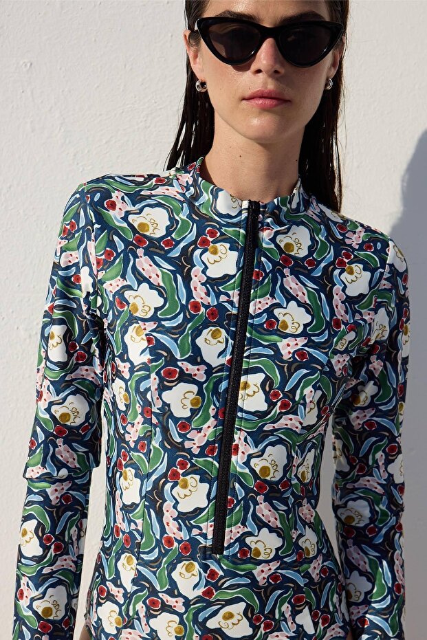 Szörf fürdőruha - mintás és cipzáras, többszínű - 1