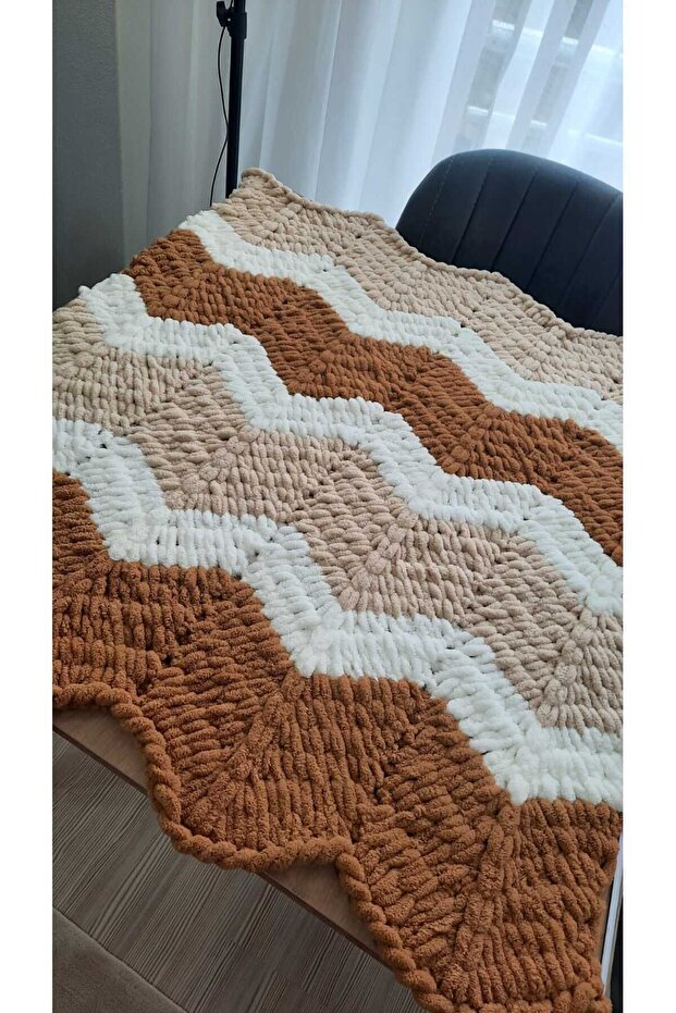 بطانية بنية منتفخة - 2