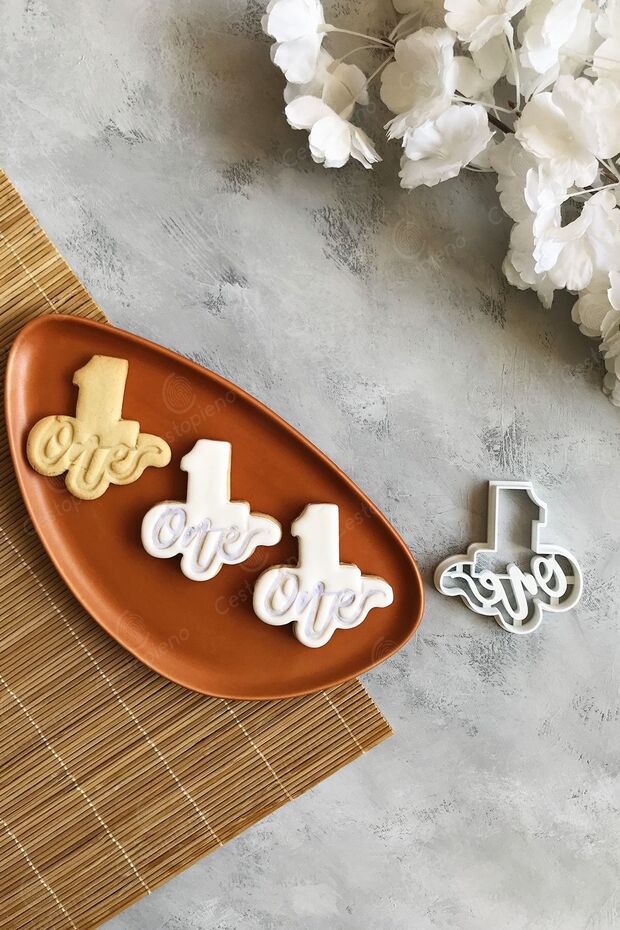 2-Piece Dough Shaper / Cookie Mold with 1 Number and 1 Written - Renewed - 3