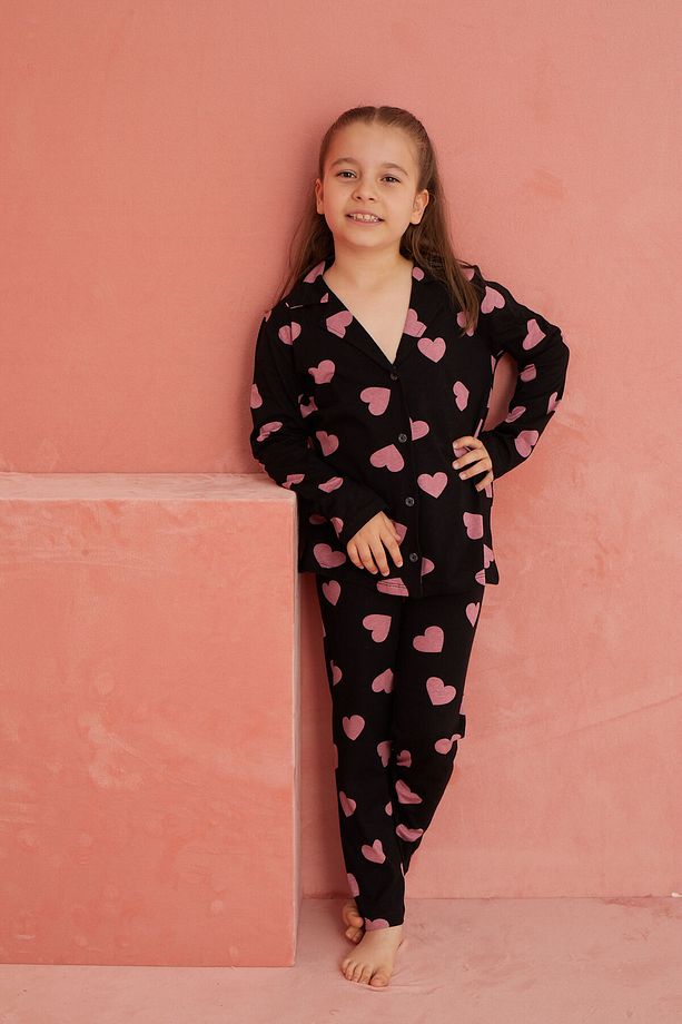 Siyah Kalp Desenli Uzun Kollu Örme Önden Düğmeli Pijama Takımı - 3