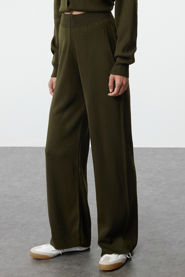 Haki Basic Crop Hırka Pantolon Triko Alt-Üst Takım TWOAW25AU00026 - 4