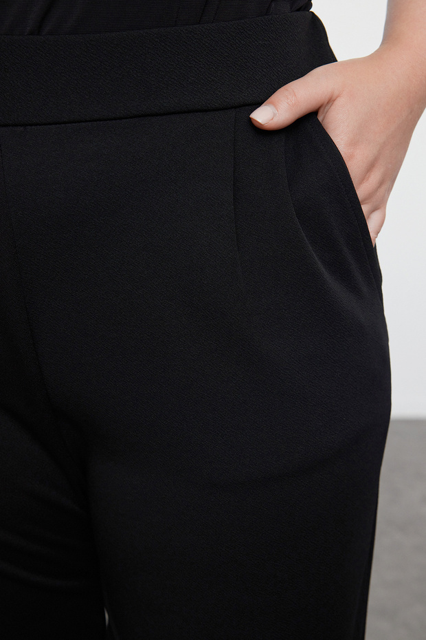 Siyah Havuç Fit Örme Büyük Beden Pantolon TBBAW25AR00002 - 4