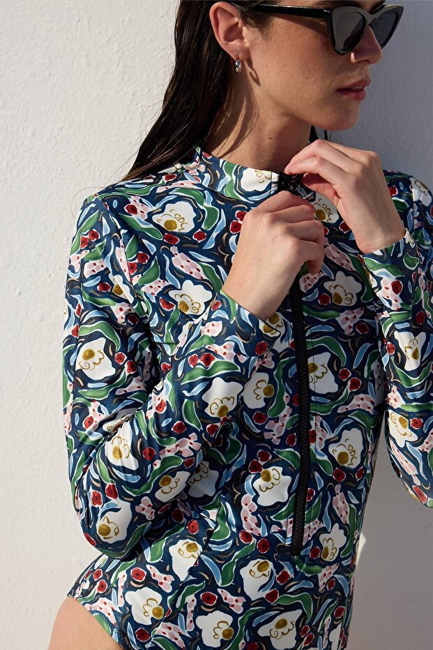 Szörf fürdőruha - mintás és cipzáras, többszínű - 3