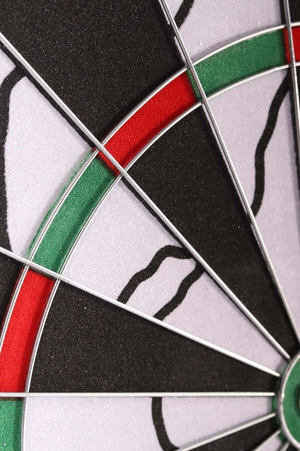 18 Inç Profesyonel Dart Seti Dart Tahtası Ve 6 18 gr Adet Dart Oku - 3