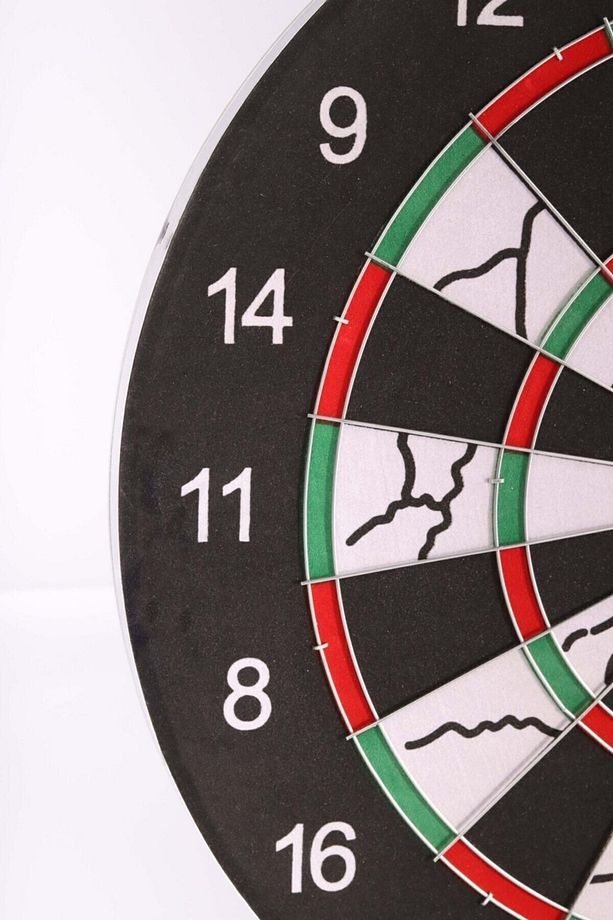 18 Inç Profesyonel Dart Seti Dart Tahtası Ve 6 18 gr Adet Dart Oku - 2