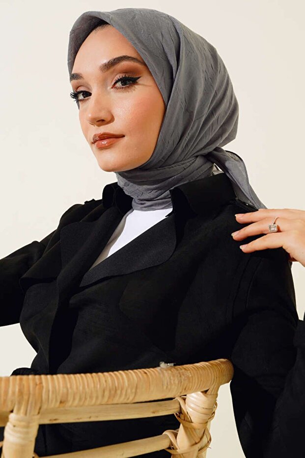وشاح من الخيزران الفاخر بلون داكن مدخن