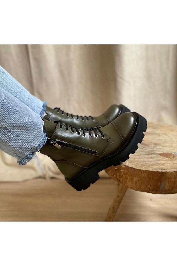 Yeşil Kadın Postal Bot - 2