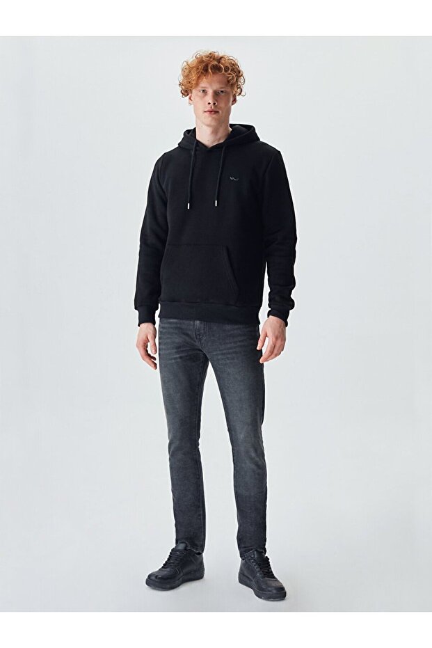 Kapüşonlu Siyah Sweatshırt - 1