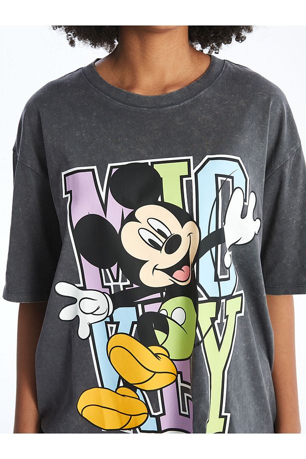 LCW Bisiklet Yaka Mickey Mouse Baskılı Kısa Kollu Oversize Kadın Tişört - 3