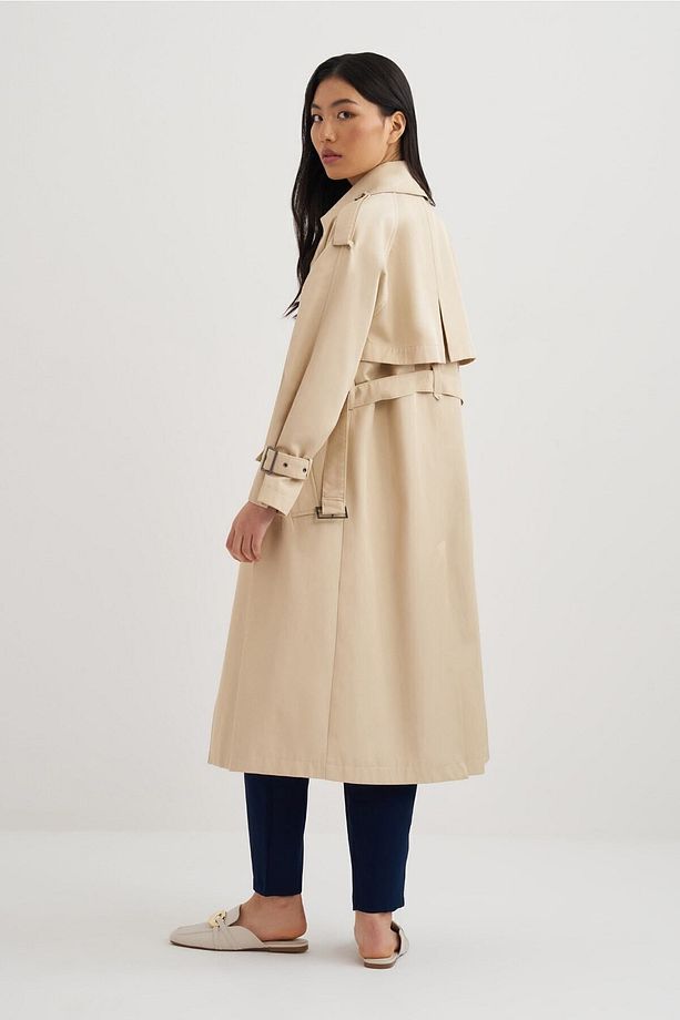 Kadın Ekru Önü Çift Sıra Kruvaze Düğmeli Kuşaklı Su Geçirmez Private Edition Oversize Trençkot - 5