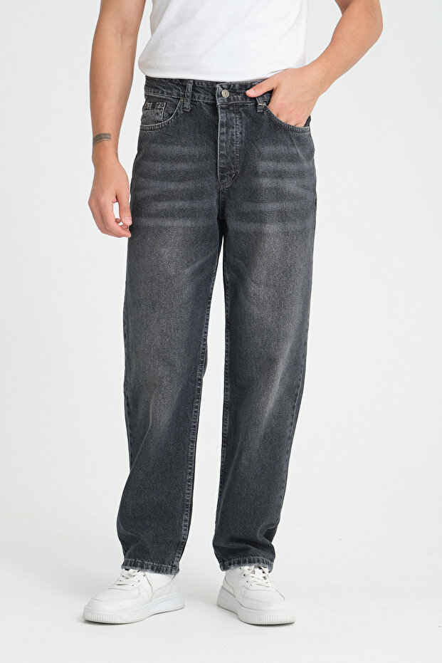 Men's Loose Fitting Baggy Jean Trousers