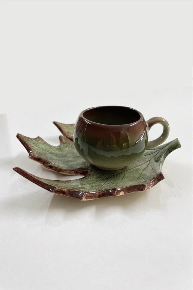 Decorative Plane Leaf Figured, Green and Coffee Colored Tea Coffee Cup Set for 1 Person