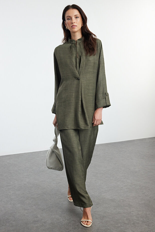 Haki Oversize Keten Görünümlü Dokuma Alt-Üst Takım TCTAW25US00099