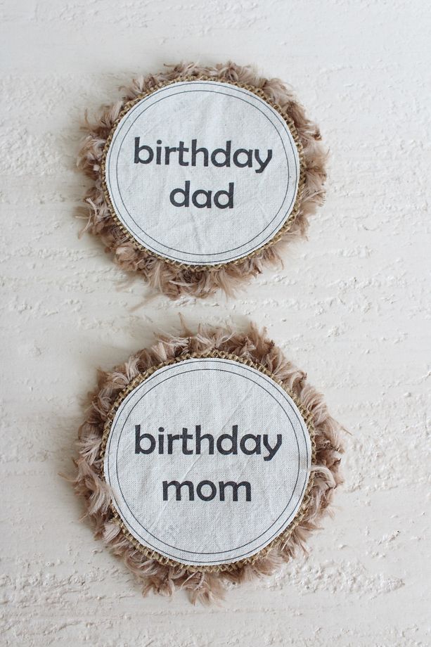 Doğum Günü 2’li Aile Arma Seti / Yakalık -Birthday Mom-Birthday Dad Yakalık Pasta Süsü - 1