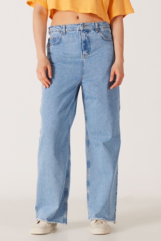 Wide Leg Fit Regular Waist Wide Leg Light Blue Jean Jeans