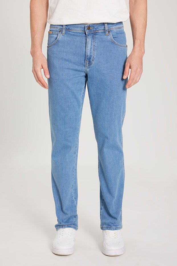 Texas Straight Fit Regular Waist Stretchy Jeans