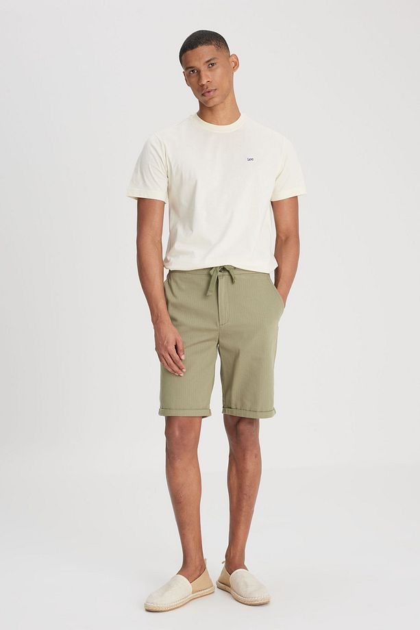 Regular Fit Normal Kesim %100 Pamuk Normal Bel Haki Chino Şort - 2