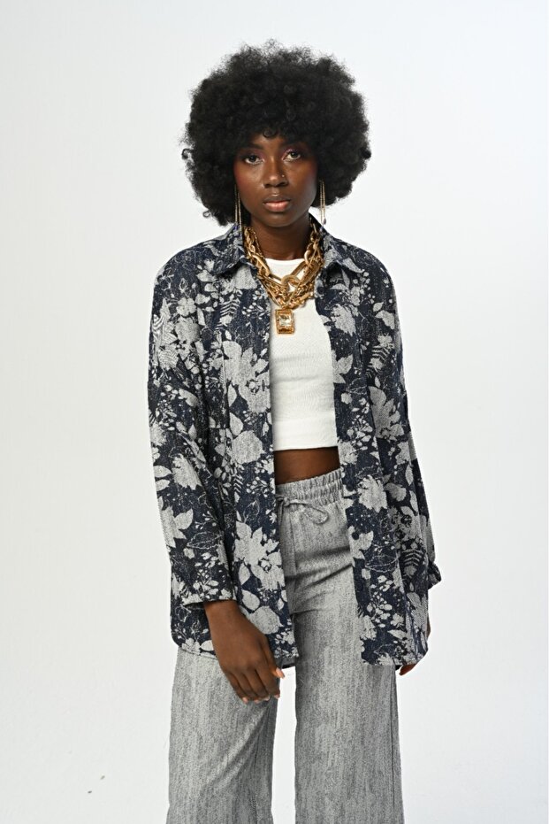 Women's Patterned Oversize Cut Shirt with Pockets