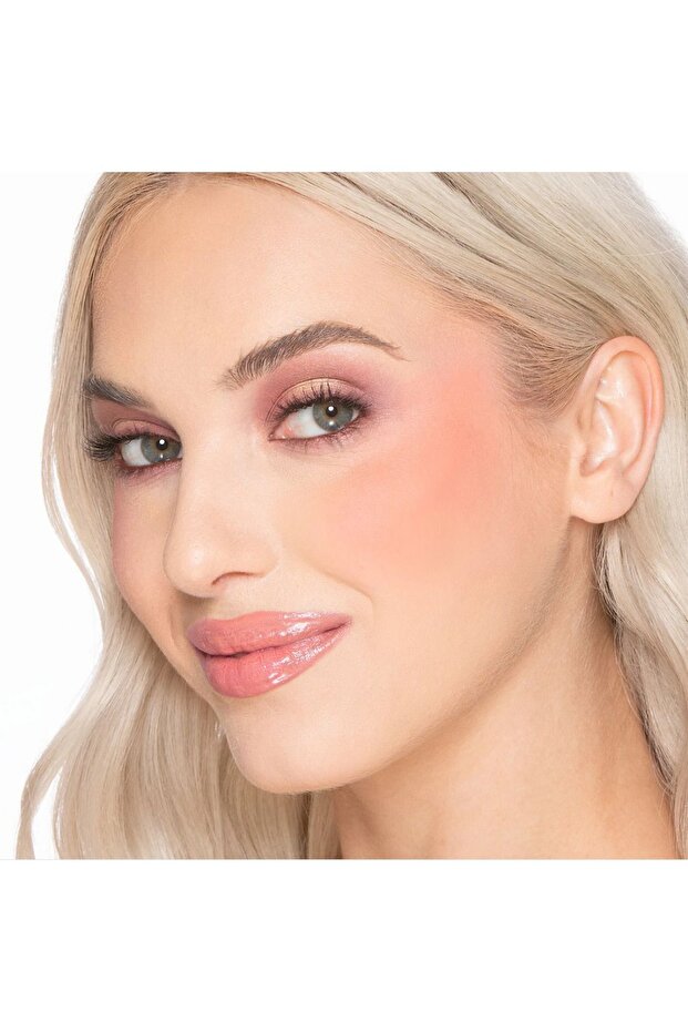 Cloud Crush Blurring Blush - 2