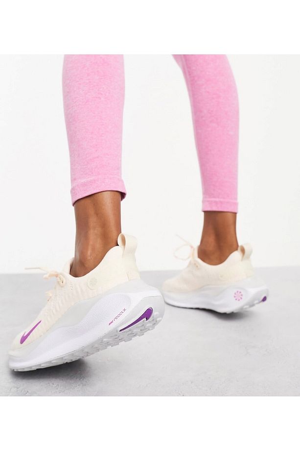 W Reactx Infinity Run 4 Kadın Turuncu Koşu Ayakkabısı DR2670-800 - 2