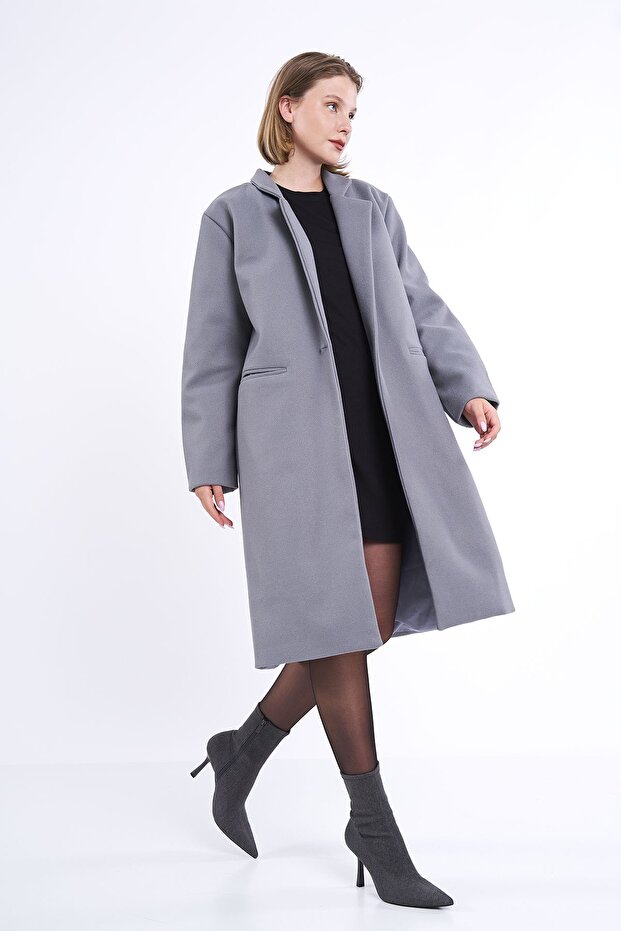 Women's Gray Pocketed Buttoned Cashmere Coat / Collection