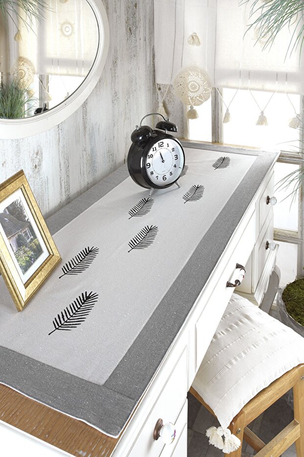 Buldan Fabric Bordered Stone Printed Leaf Pattern Runner - 1