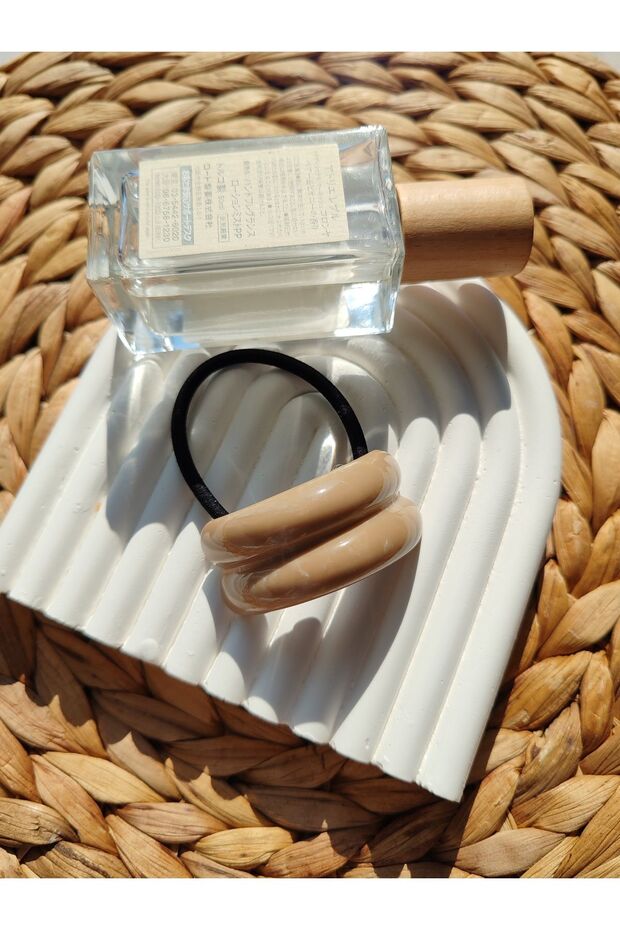 Accessories: Bombeli Kemik Rubber Buckle