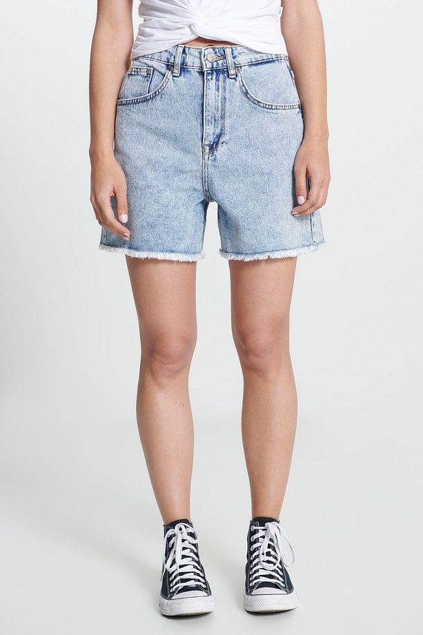 Regular Fit Normal Kesim %100 Pamuk Yüksek Bel Açık Mavi Jean Kot Şort - 1