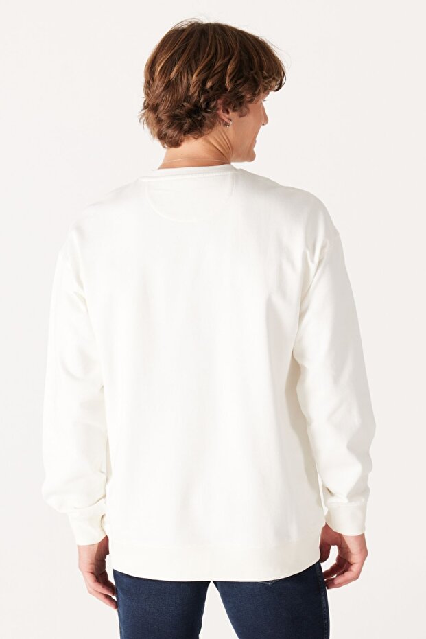 Loose Fit Rahat Kesim %100 Pamuk Bisiklet Yaka Kırık Beyaz Sweatshirt - 5