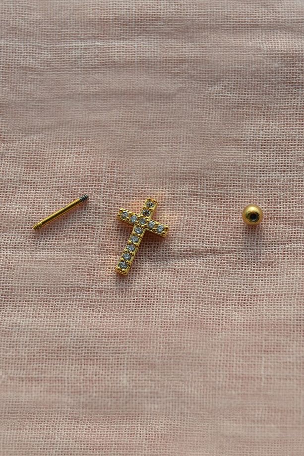 Zirkon Taşlı Haç Piercing Tragus Helix Altın Rengi - 2