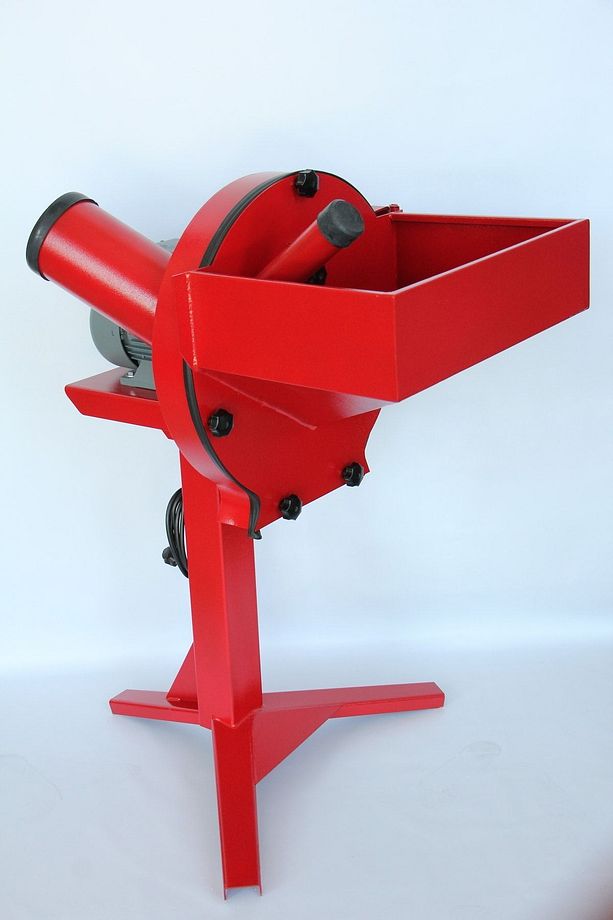 Yem Kırma Makinesi - 1