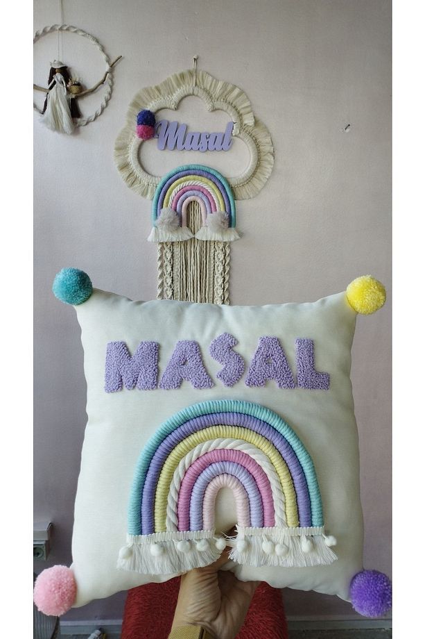 Bebek ve çocuk odası isme özel, el emeği ,makrome örgü Detaylı kapı süsü ve yastık takım - 6