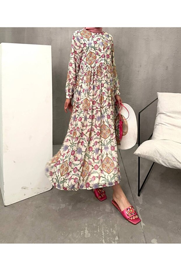 فستان بأزرار على شكل زهرة - 1