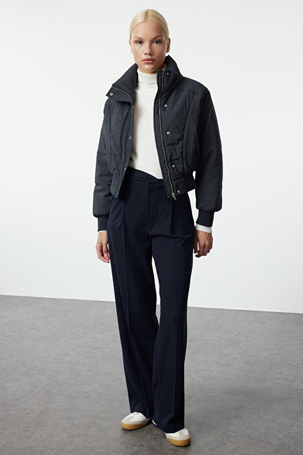 Voděodpudivý námořnicky modrý oversize prošívaný kabát – detailní žebrování, Twoaw25Mo00172 - 2